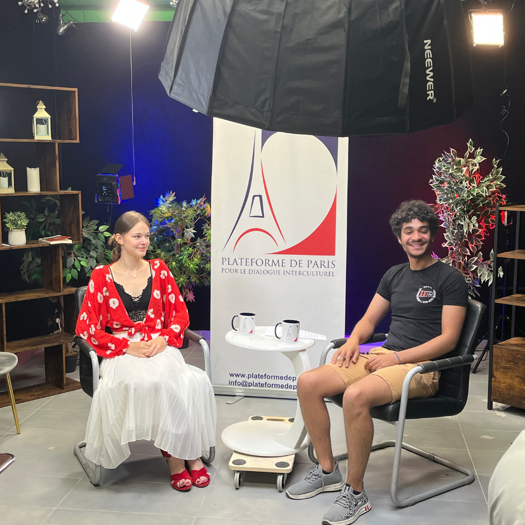 Plateforme de Paris interview avec une mannequin